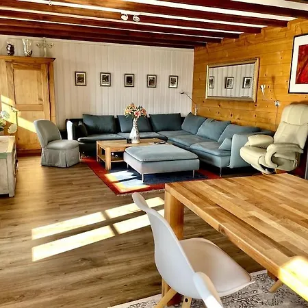 Chalet An Sonniger Aussichtsreicher Lage Mund Exterior photo